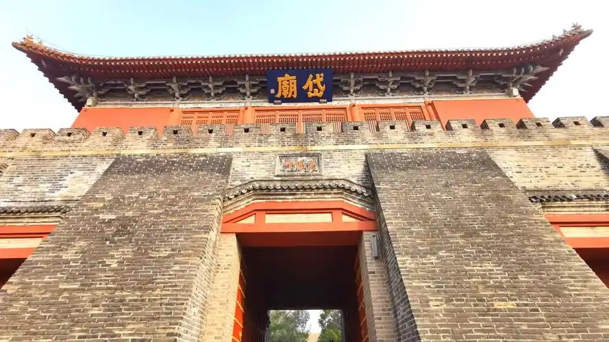 历代帝王封禅泰山的地方岱庙