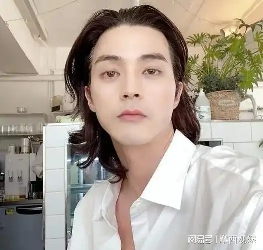 9位留长发也很帅的韩国男演员 谁的视觉效果最亮眼