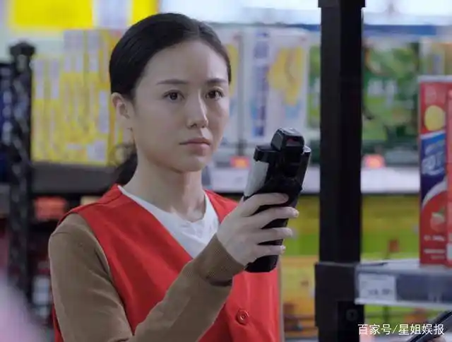 30岁才出道的她,《突围》还演陈晓前妻_王嘉绮_工作_电视剧