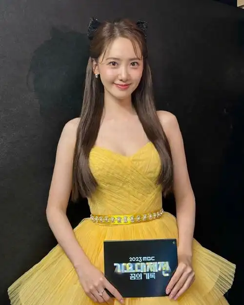 林允儿电影2点的约会#06#林允儿yoonite#240101 林允儿ins更新以蝌