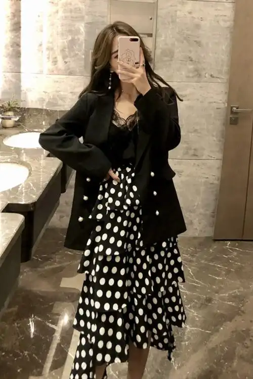 女装韩式百搭珍珠扣西装外套 前短后长宽松显瘦波点蛋糕裙套装女潮