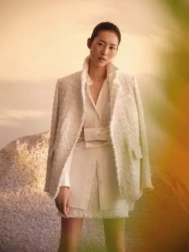 刘雯erdos s/s 2021 "爱予诗意"春夏大片,明媚舒服的格调