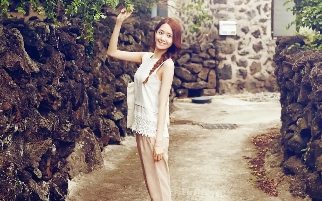 林允儿济州岛写真高清电脑壁纸