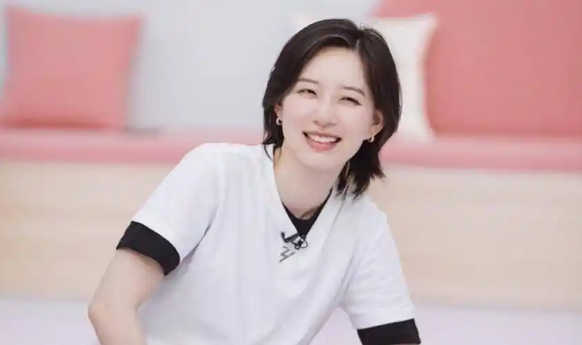 教主说圈内小花生:金晨,李斯丹妮,郭麒麟,明星挂热搜_生活_袁老_大