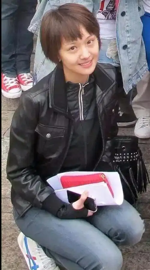 郑爽,迪丽热巴,赵丽颖出道前照片曝光!她们还是你女神吗?