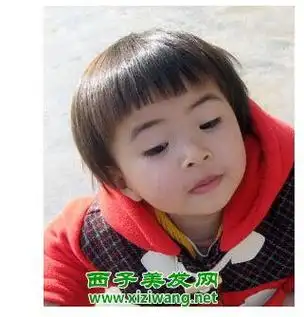 五款女宝宝短发发型 搭配帽子和发饰更迷人