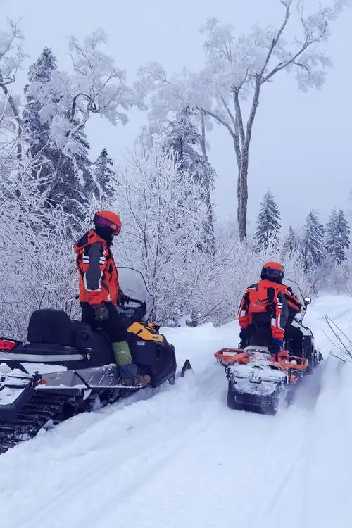 长白山仙峰雪岭无人区 写美篇自驾线路: 延龙公路s206入口→仙峰森林