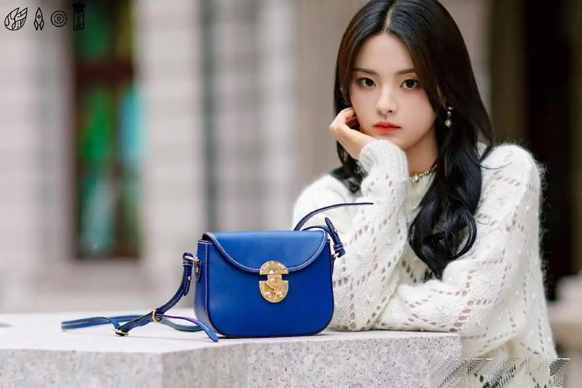 杨超越高跟凉鞋美脚