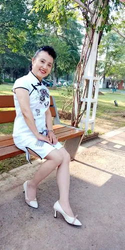 姊妹秀旗袍 - 美篇