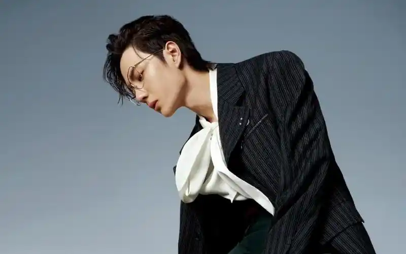 小鲜肉王一博时尚帅气魅力写真,高清壁纸图片,大陆明星-回车桌面