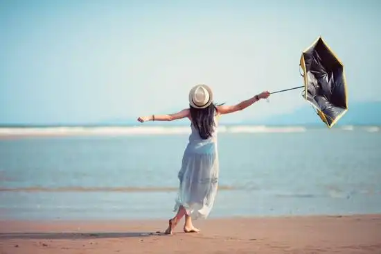 原本以为嫁给了爱情,后来却败给了现实!姑娘,千万别嫁错了人!