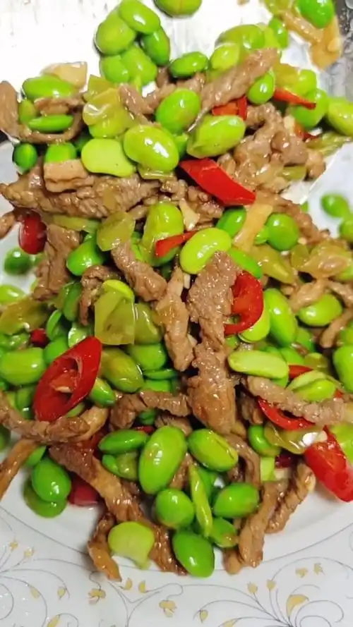 毛豆炒肉丝这样做,美味又下饭 "家常菜 "毛豆炒肉丝