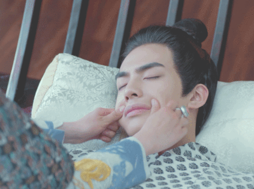 宋威龙的演技全靠配音在撑啊!这么看"杨洋2.0"的称号还挺贴切的