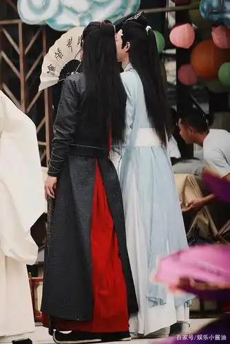 《陈情令》肖战王一博背影大合集,每一幅都是名场面,我不淡定了