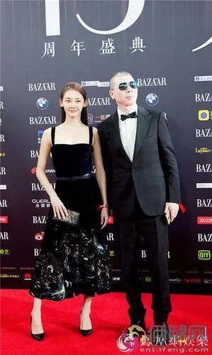 苗苗与冯小刚合照