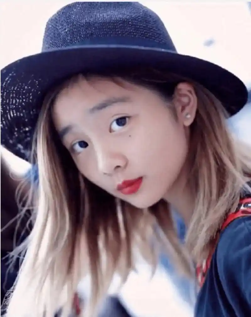 再来猜猜看,黄磊晒出的这张多多的照片,让杠精们,键盘侠们,喷