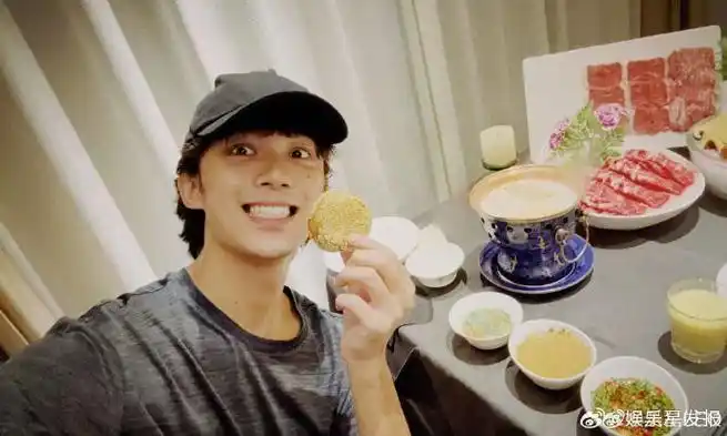 吴磊好city的plog