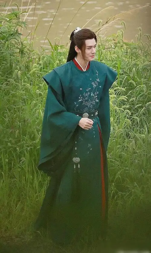 《山河令》温客行见自家阿絮穿的盛世美服,花花绿绿穿出了仙气!