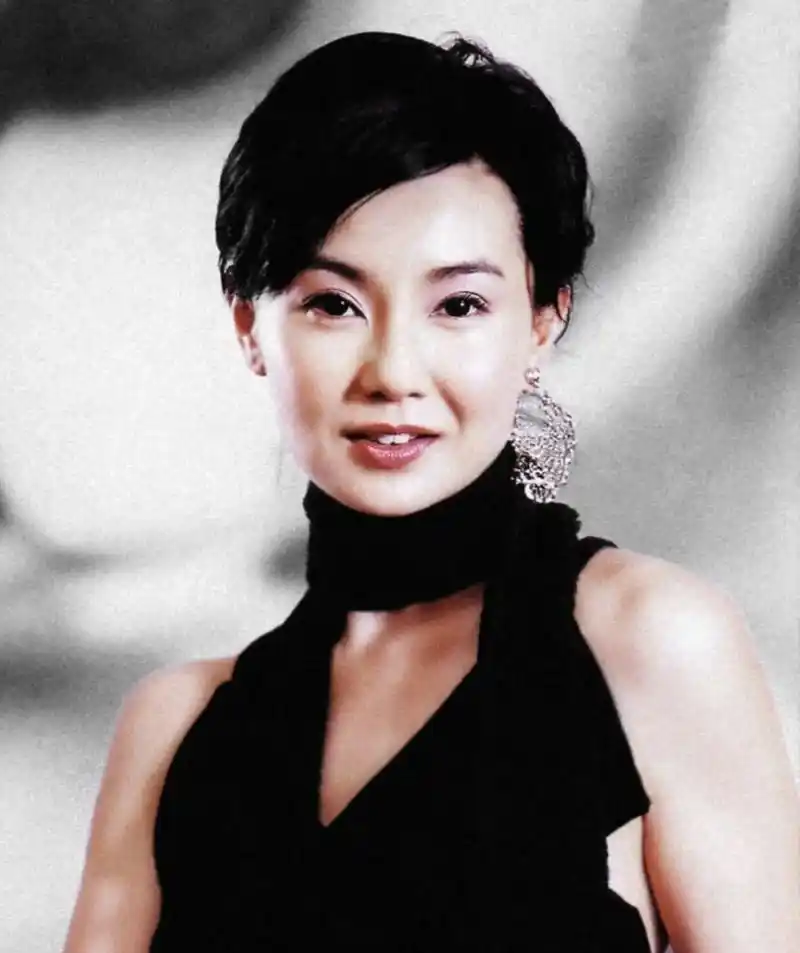 张曼玉,生于香港,祖籍上海,国家一级演员,主演 - 抖音