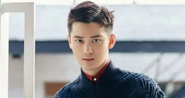 男生天生自然卷适合什么发