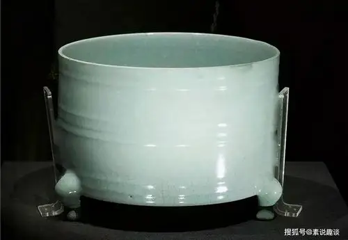 原创全世界仅65件汝窑瓷,这件弦纹樽独一无二,估价已经没有意义