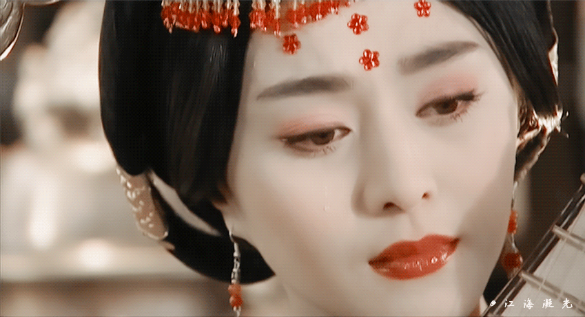 范冰冰扮演的杨贵妃让你一饱眼福,确实超越了倾城之醉!