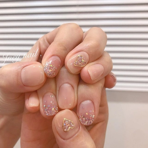 ins超火不做后悔系列!夏日清透浅色系美甲