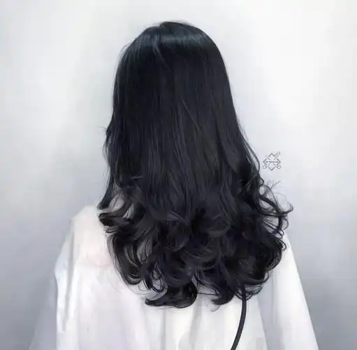 渣女大波浪卷发型