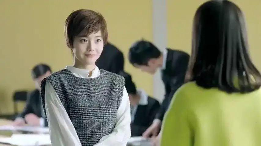 鸡毛飞上天蔡晓丹来找王旭没想王旭不在只能和邱岩说