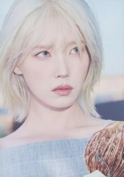 #iu##iu0220迷你六辑thewinning##李知恩#