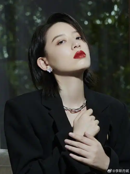 这个04是冷白皮美女没错吧