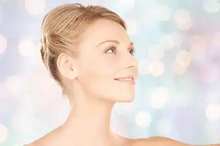 bb霜cc霜在底妆中的作用 水润透白肌肤的产品推荐