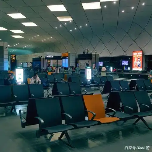 上海浦东国际机场的夜晚,你很少见过的清幽