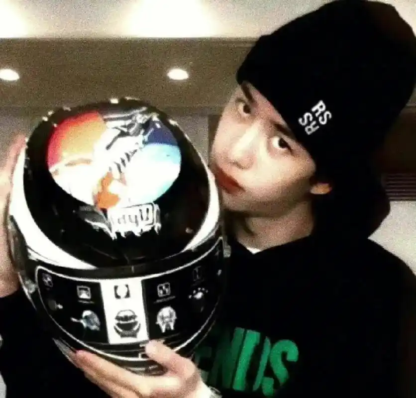 氛围感头像#王一博 #头像 - 抖音