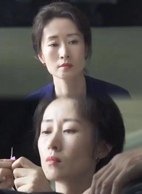 刘敏涛20秒5种眼神情绪#刚看完电影《回廊亭》,真的狠狠被林珍惠的