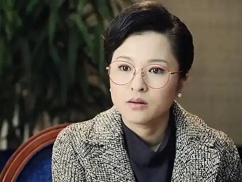 她是《正阳门下》韩春燕,也是让人怜惜的娄晓娥,奈何戏红人不红