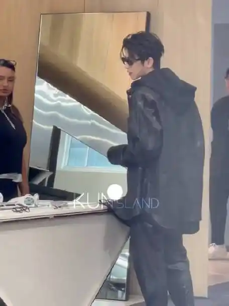 蔡徐坤##蔡徐坤ins