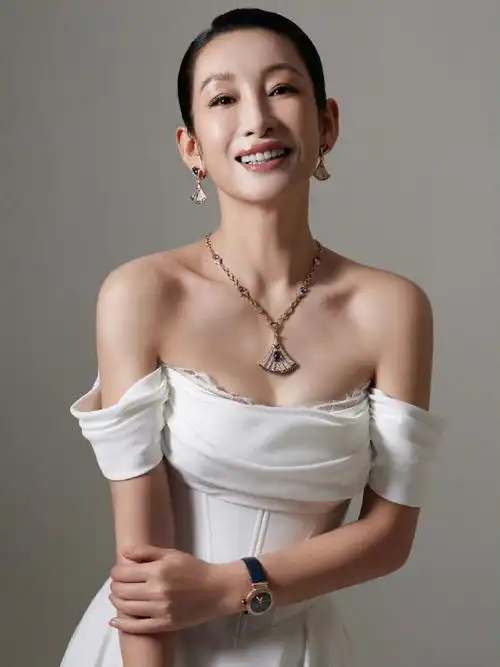 秦海璐被怀疑演更年期##我都有点嗑你们中偶了