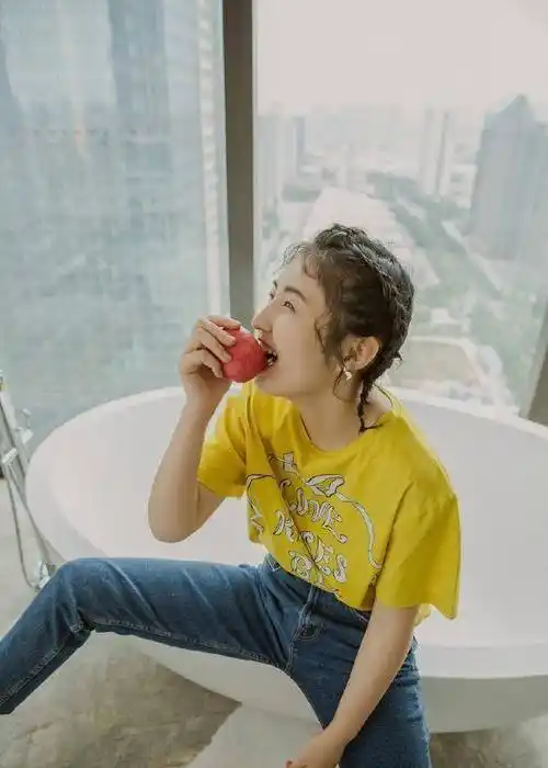 17岁张子枫厉害了!