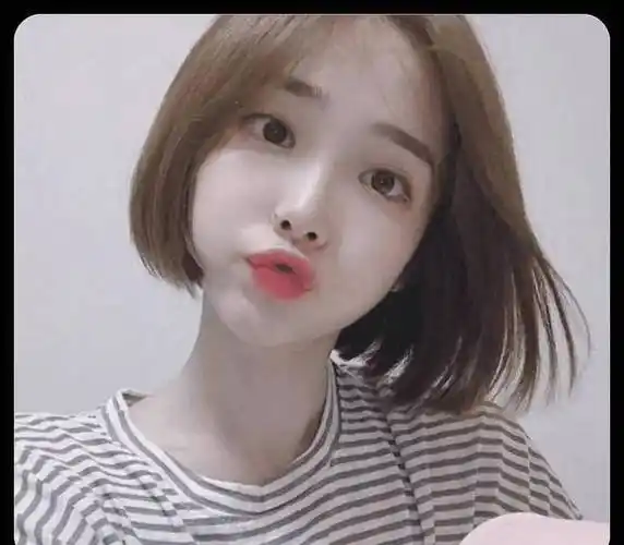 脸圆身材微胖的女生适合什么发型?