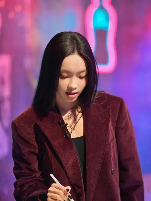 这姐妹儿看着就高级#刘柏辛 #高级感 好想成为这样