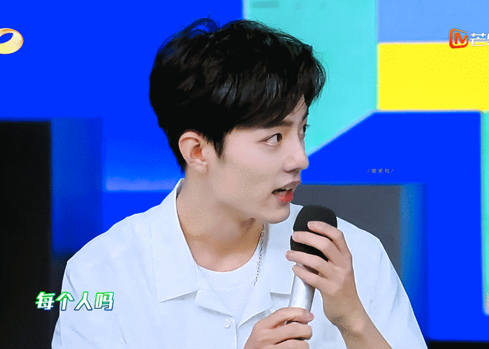 肖战× 快乐大本营 cr:鲤栗旬