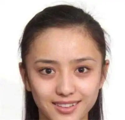 佟丽娅素颜证件照