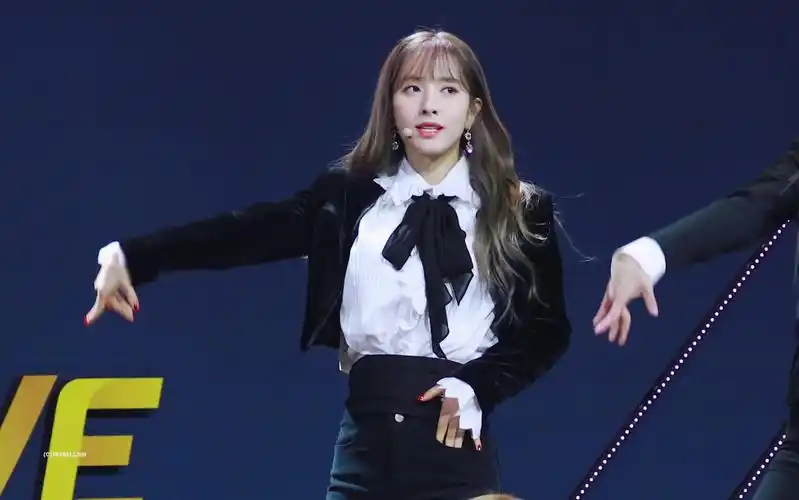 191209 宇宙少女 as you wish 单人饭拍合集