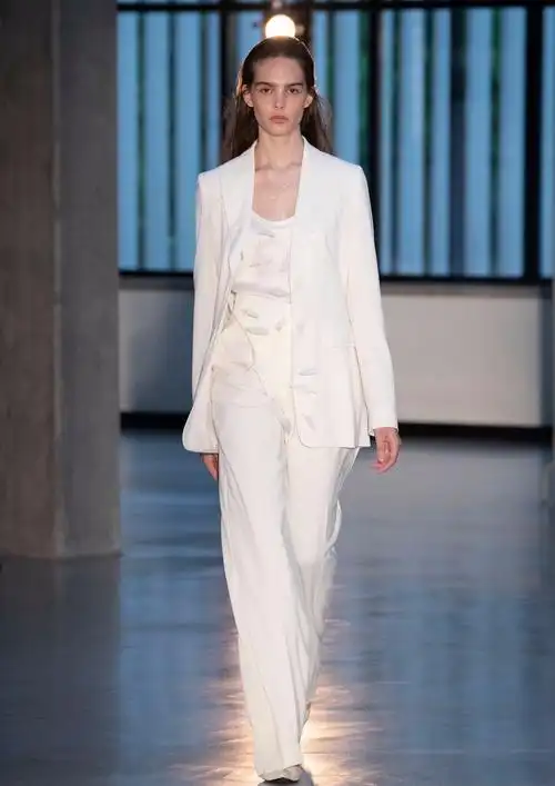 2021春夏主题分析:同色搭配玩转新时尚!