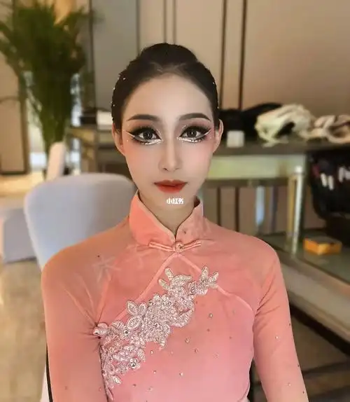 舞台妆  #中国顶尖舞者  #化妆  #舞台造型  #重庆舞台妆  #独舞