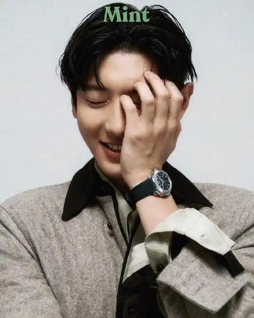 朴灿烈|ins更新画报,花美男