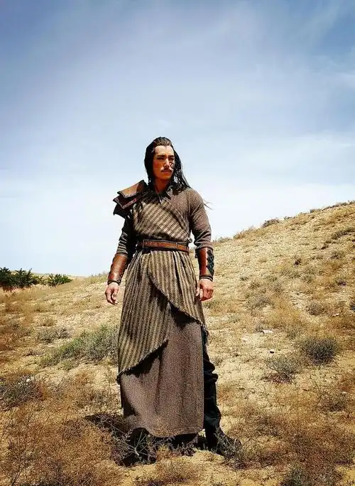 古剑奇谭2赵威霖颠覆形象演绎狼缇当家