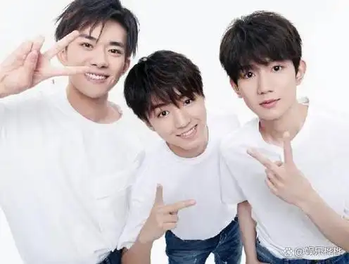 易烊千玺,王俊凯,王源.>>王俊凯,易烊千玺,王源.522_395