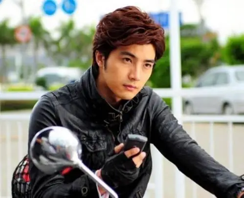 有没有姐妹跟我一样分不清邱泽贺军翔?